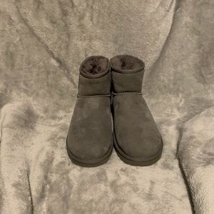 Uggs Classic Mini Boots